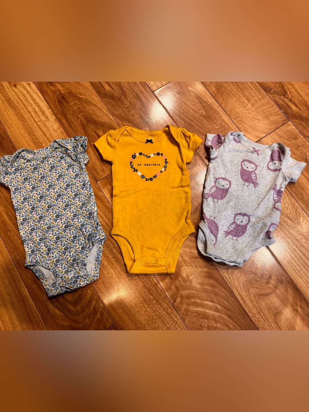Baby girl 0-3 months onesies Carter’s 100% cotton